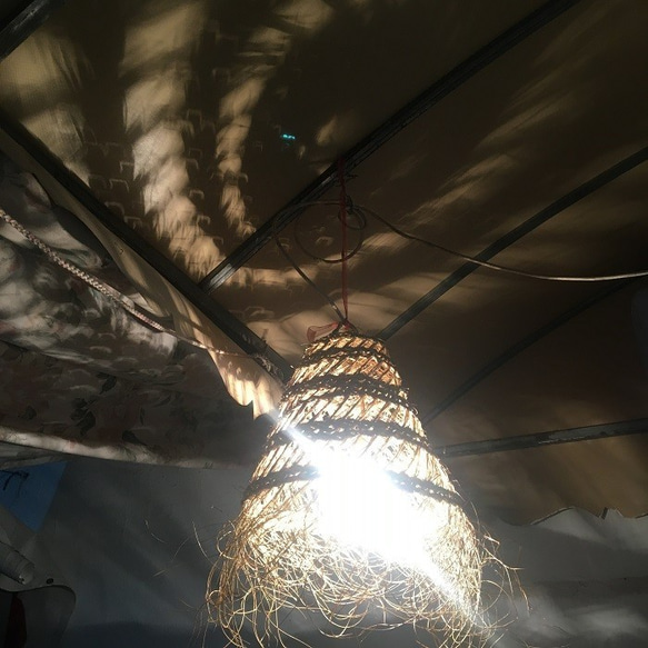 お部屋の明かりを天然素材で優しく包むランプシェード　シェル08 7枚目の画像
