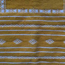 手織り ベルベル女性たちがつけるアクセサリー　ベルベルの文様ハレル　キリムM ガフサ77　約63X115㎝ 3枚目の画像