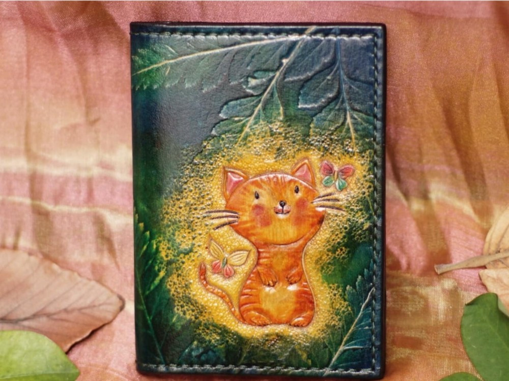 オーダーメイド・ハンドメイド・革彫刻・名刺入れ・可愛い猫ちゃん