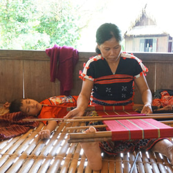 ベトナム中部少数民族の手織り巾着 S 伝統工芸 6枚目の画像