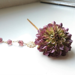 紫系布花とガラスビーズのかんざし 2枚目の画像