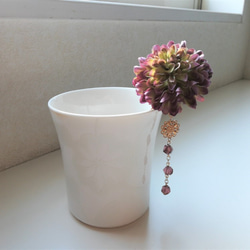 紫系布花とガラスビーズのかんざし 3枚目の画像