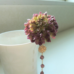 紫系布花とガラスビーズのかんざし 6枚目の画像