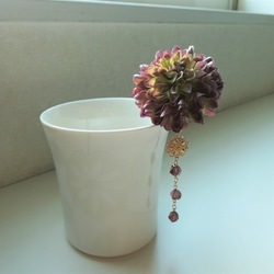 紫系布花とガラスビーズのかんざし 9枚目の画像