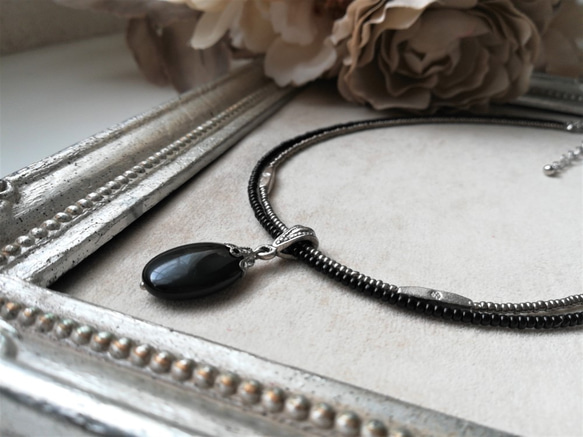 ブラックオニキスの二連チョーカーネックレス（マグネット留め金具に変更可能です） 2枚目の画像