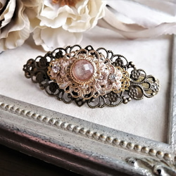 シャンパン色カボションと透かしパーツのバレッタ 2枚目の画像