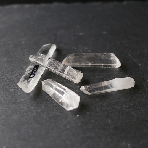 数量限定！希少マカルー産ヒマラヤ水晶 クォーツポイント 天然石 glanz
