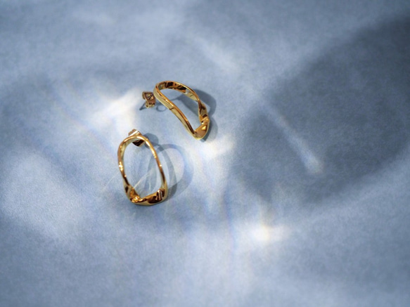スキンジュエリー　oval twisted earrings 4枚目の画像
