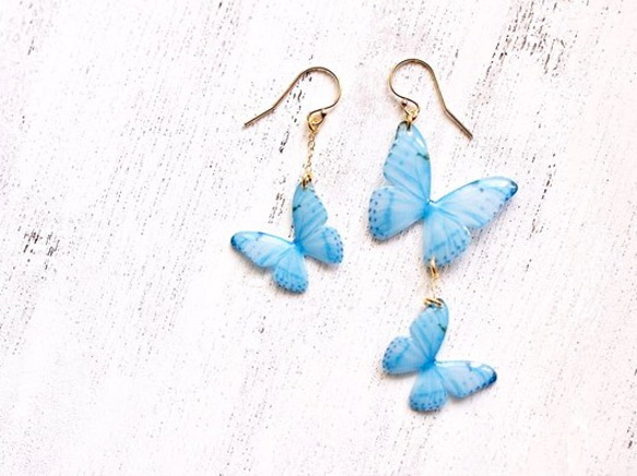 Sky Blue Butterfly Earrings, asymmetry[Pierced or Clip-on] 第1張的照片