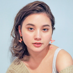 \媒體精選作品/櫻花色蝴蝶耳環（不對稱） 第3張的照片