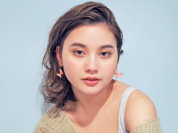 \媒體精選作品/櫻花色蝴蝶耳環（不對稱） 第3張的照片