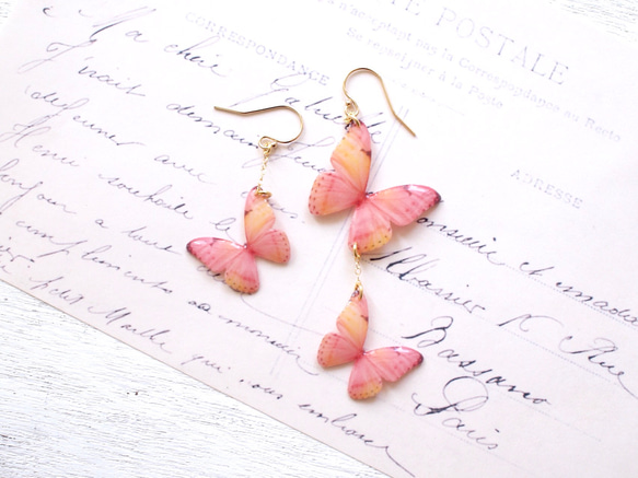 \媒體精選作品/櫻花色蝴蝶耳環（不對稱） 第2張的照片