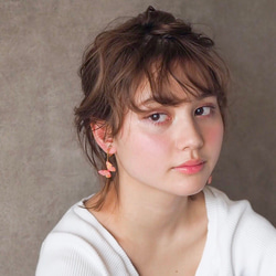 \媒體精選作品/櫻花色蝴蝶耳環（不對稱） 第6張的照片