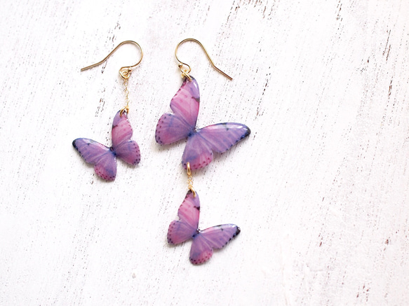 Light Purple Butterfly Earrings,asymmetry/Pierced or clip-on 第2張的照片