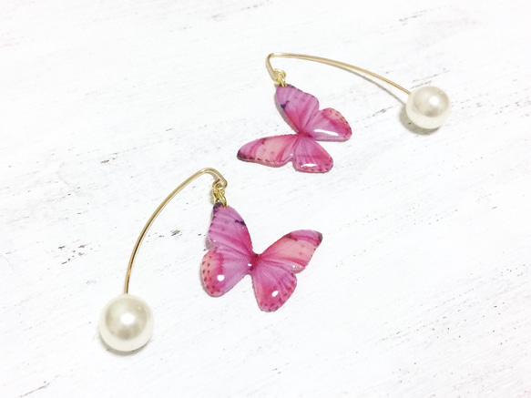 Light Pink Butterfly Earrings With Hook&Pearl 第1張的照片