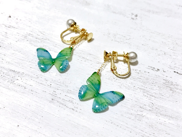 Bluegreen Butterfly Earrings With Pearl [Pierced or Clip-on] 第6張的照片