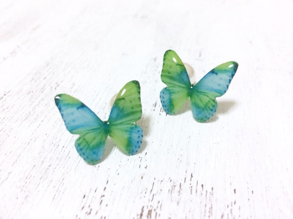 Blue Green Butterfly Earrings With Pearl2[Pierced/Clip-on] 第1張的照片