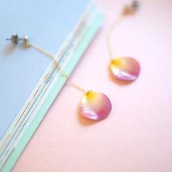 玫瑰花瓣（淺紫色）耳環/耳環 第6張的照片