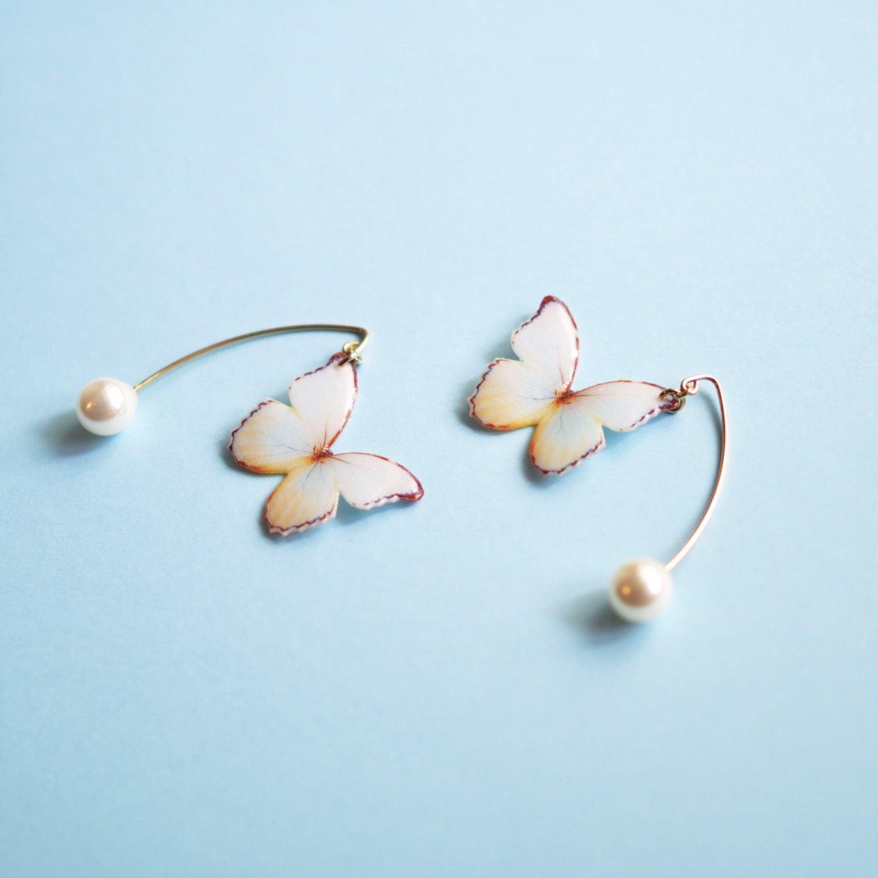 アースカラーの蝶々 (フック&パール)