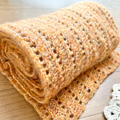 送料無料＊ふわふわオレンジモヘアのかぎ針編みマフラー マフラー みな