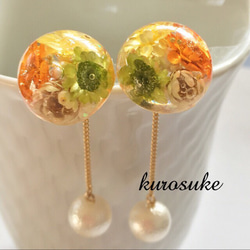 お花ピアス❤︎パール付き 1枚目の画像