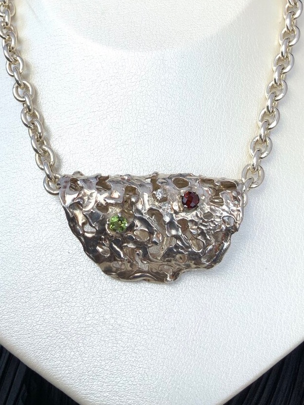 ダイヤモンド ガーネット ペリドット チェーンネックレス 透かし シルバー950 彫金 アクセサリー 1点物