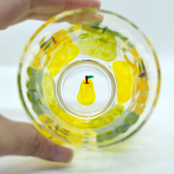 【ヴィヴィ様専用ページ】グラス　タンブラー　洋ナシ　ハンドペイント　ガラス　名入れ 4枚目の画像