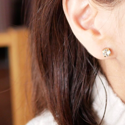 マグネット ピアスみたいなイヤリング スワロフスキー 天然石  