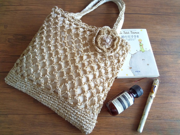 【一個限定】✨　手提げカバン　コラージュ素材　モチーフ　レース トートバッグ レース 肩掛け 手提げ 花柄 可愛い 透け感