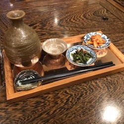 晩酌盆　中　銅板とケヤキ材　家飲み　おうちご飯　おぼん　トレイ　木材　父の日 1枚目の画像