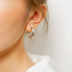 Silver Hoop Earrings 簡約純銀圈型耳環(S)22mm 第2張的照片