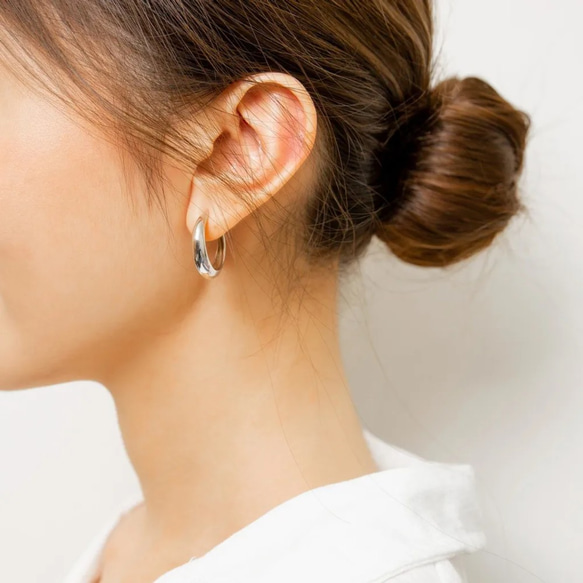 Silver Hoop Earrings 簡約純銀圈型耳環(S)22mm 第3張的照片