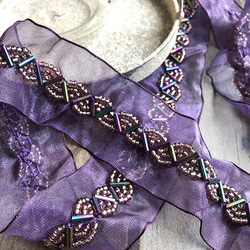 ビーズ刺繍のオーガンジーリボン　Purple×Iridescent 2枚目の画像