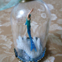 恋を知らない人魚（その1）　置物　妖精標本商会　妖精　マーメイド　人魚　妖精・フェアリー　小瓶の妖精　妖精アクセサリー 2枚目の画像