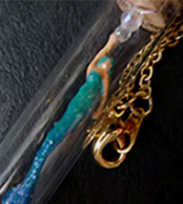 人魚の囁きネックレス（その1）　妖精アクセサリー　妖精標本商会　人魚　ネックレス　妖精・フェアリー　小瓶の妖精 5枚目の画像