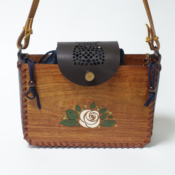 りん　牛柄　ブックバック WoodStitch」木のバッグ 【カリン×牛革】 ショルダーバッグ