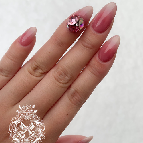 マオジェル✳︎maogel✳︎花びらネイル✳︎ビジューネイル マオジェル✳︎maogel✳︎花びらネイル✳︎ビジューネイル