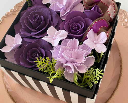 【専用です】紫系薔薇のフリル壁掛け兼置き型クレイフラワーアレンジ✨ハンドメイド 0_9868bd53896e7066e8633251badc