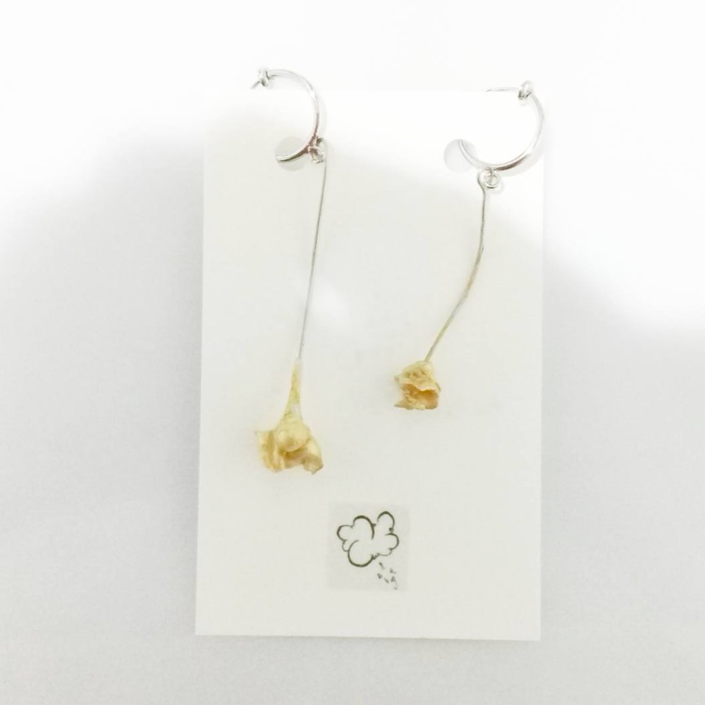 ゆらゆら花イアリング