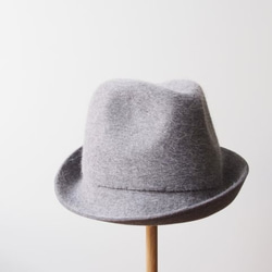 Stitched Soft Hat - light grey × blue 4枚目の画像