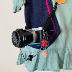 扇柄/紫-黒 カメラ用ネックストラップ -京都西陣織 金襴生地 タイニー