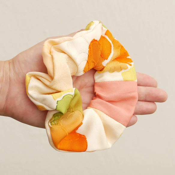 Kimono Yukata Scrunchie Happy 髮飾菊花 第2張的照片