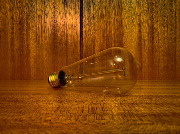 電球付き　ゴールドペンダントライト 5枚目の画像