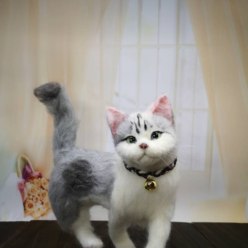 LocoMocoNeco 羊毛フェルト 猫 ちょこんとお座り子猫(三毛
