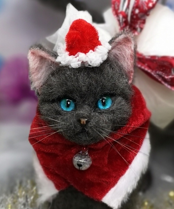 羊毛フェルト　ロシアンブルー～サンタバージョン　猫　ハンドメイド　ねこ　サンタ　クリスマス　サンタクロース　ハンドメイド 1枚目の画像