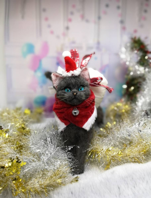 羊毛フェルト　ロシアンブルー～サンタバージョン　猫　ハンドメイド　ねこ　サンタ　クリスマス　サンタクロース　ハンドメイド 3枚目の画像
