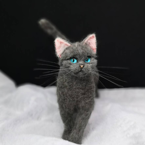 羊毛フェルト ロシアンブルー～サンタバージョン 猫
