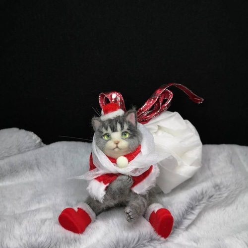 当店の記念日 三毛猫～サンタバージョン 羊毛フェルト 猫 ねこ ハンドメイド 羊毛フェルト