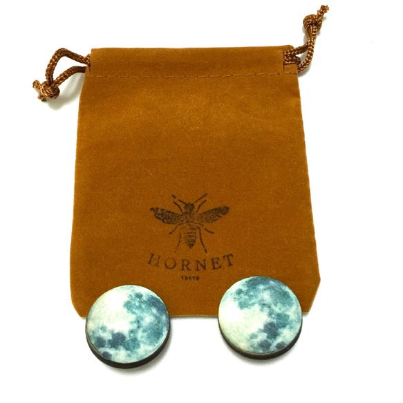 【HORNET Tokyo】Earth Blue Moon Earrings 4枚目の画像