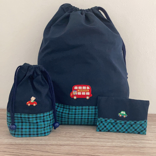 ファミリア風 体操着入れ ハンドメイドコップ入れ（マチ付）ティッシュ